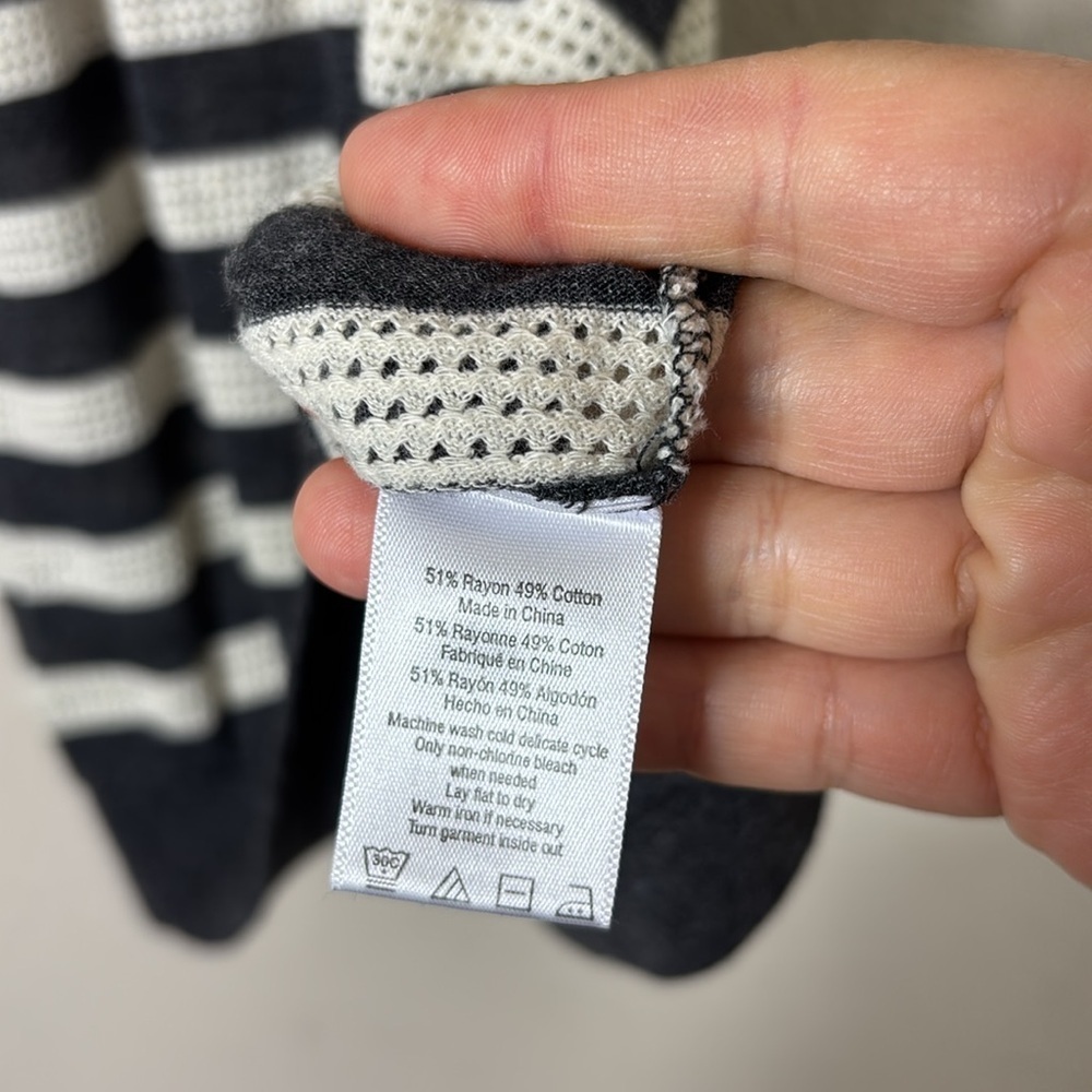 Alo Yoga  tank top eyelet grey white size small - Picture 4 of 8